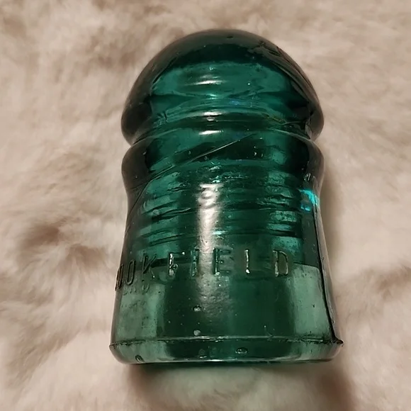 VINTAGE  SWIRLED  BROOKFIELD  HOOPSKIRT GLASS INSULATOR  GREEN  AQUA. - Picture 3 of 6